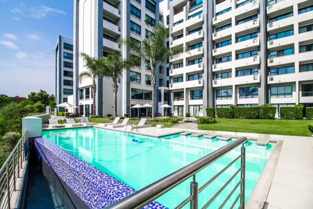Lovely 1 Bedroom Apartment