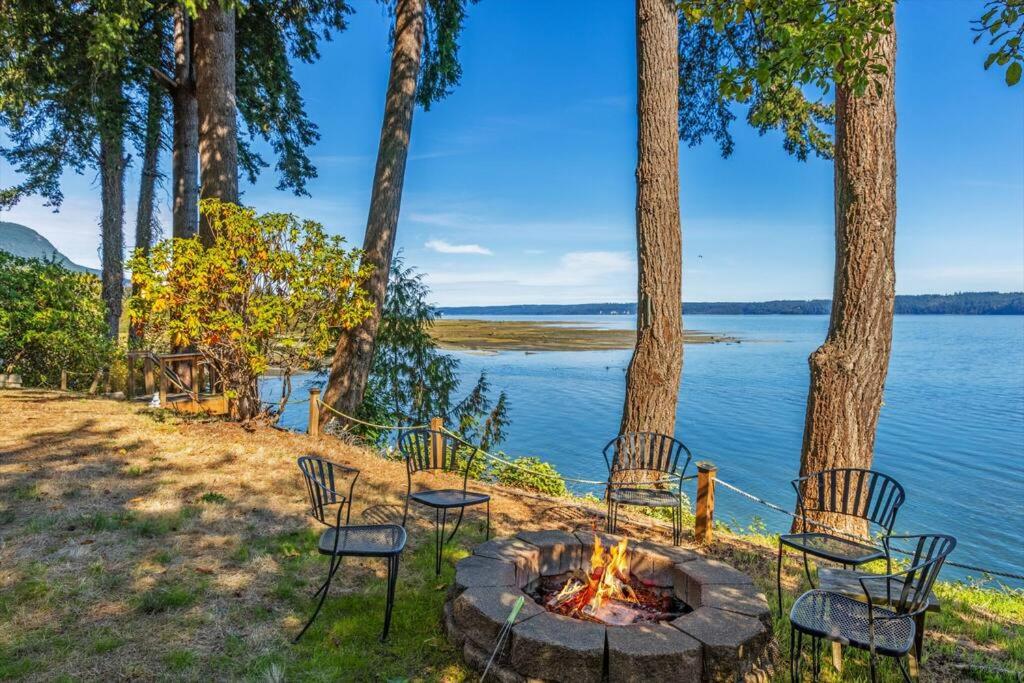 4BR waterfront home with beach access and views view 5