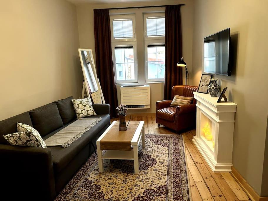 Harmony in History - Modern Flat with Vintage Charm
