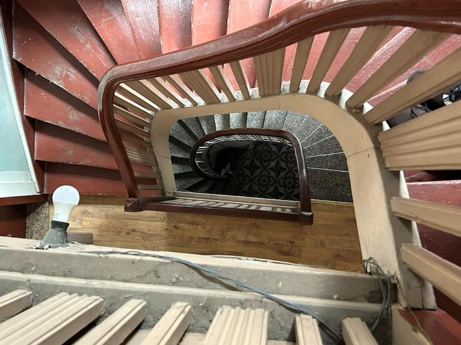 Harmony in History - Modern Flat with Vintage Charm