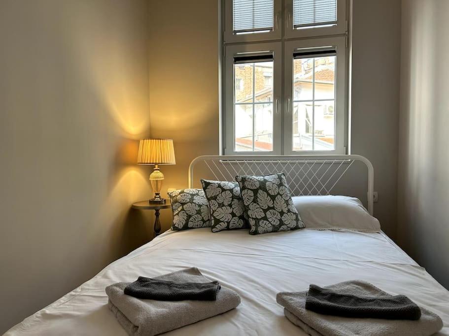 Harmony in History - Modern Flat with Vintage Charm