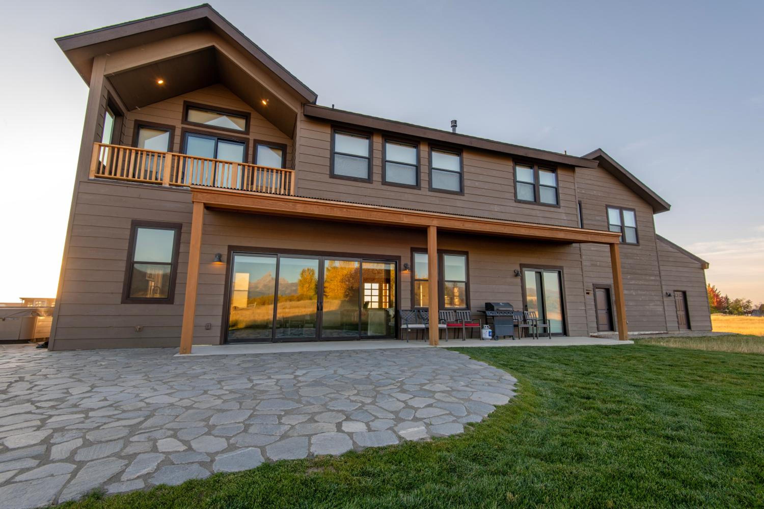 Luxury Teton Retreat- Hot Tub, Comfort, Views view 3