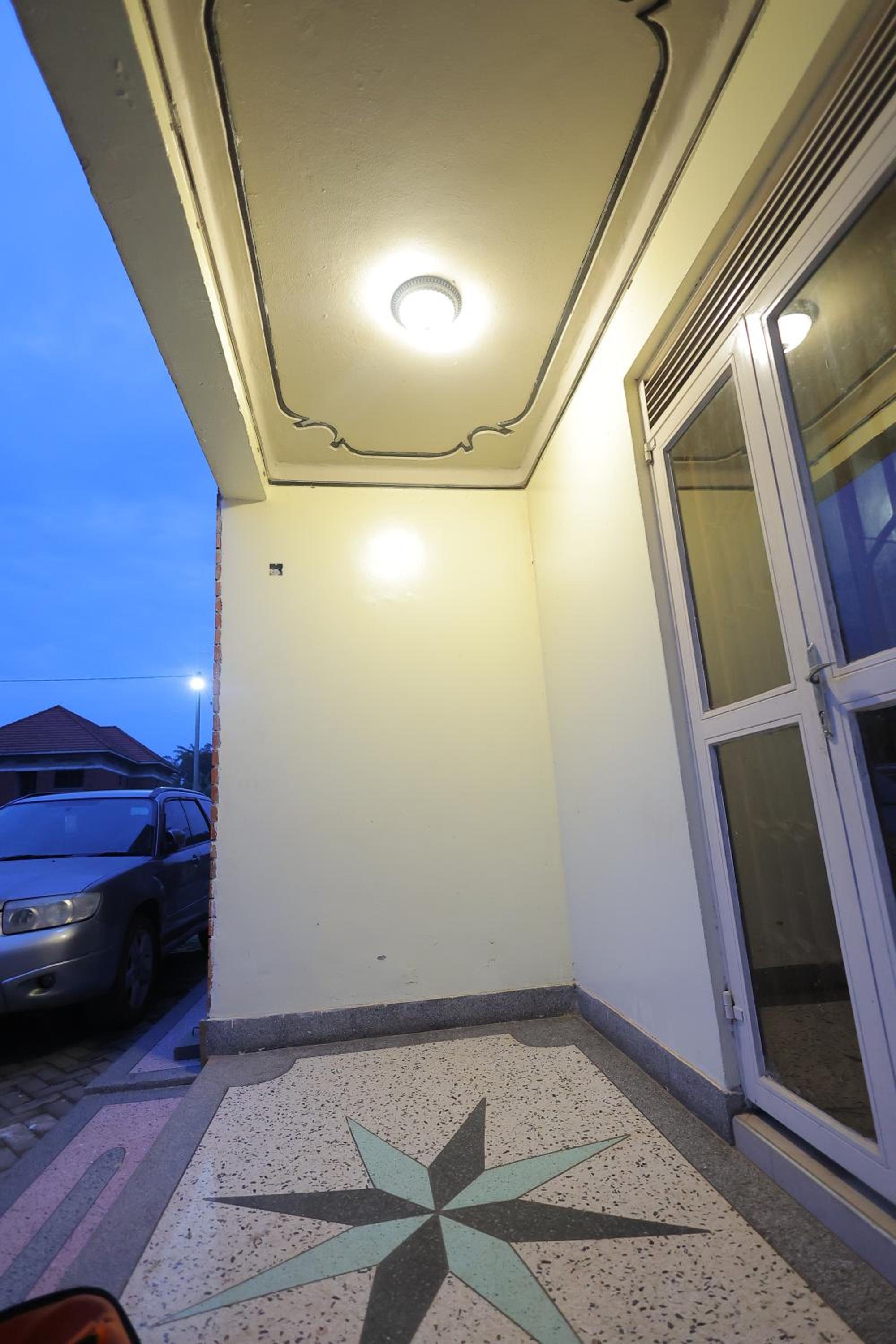 Smart Beach Resort Hotel Mityana