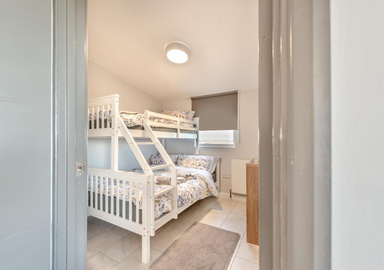 2 Bed in Llangain oc-g30185