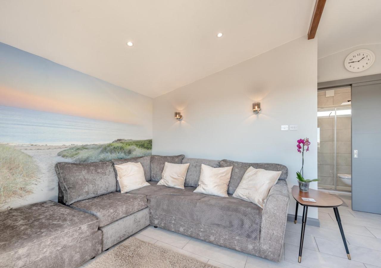 2 Bed in Llangain oc-g30185