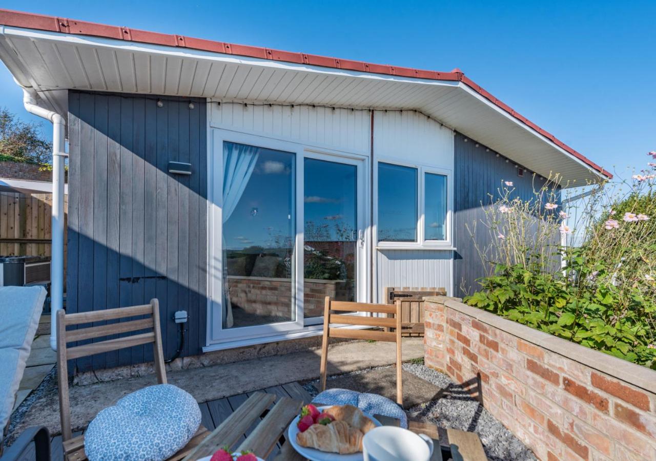 2 Bed in Llangain oc-g30185