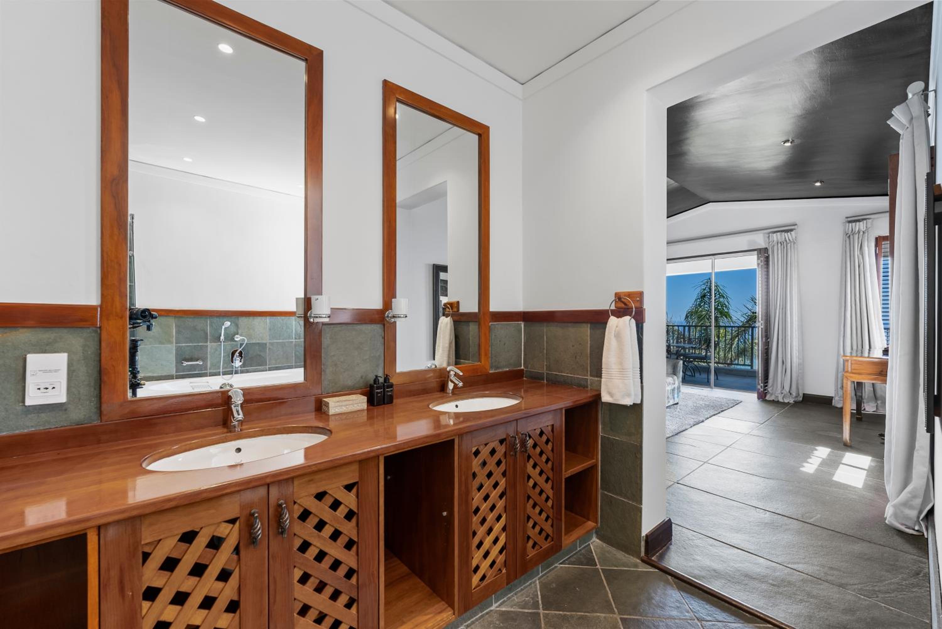 The Cape Bali Luxury Villa with Ocean Views in Camps Bay