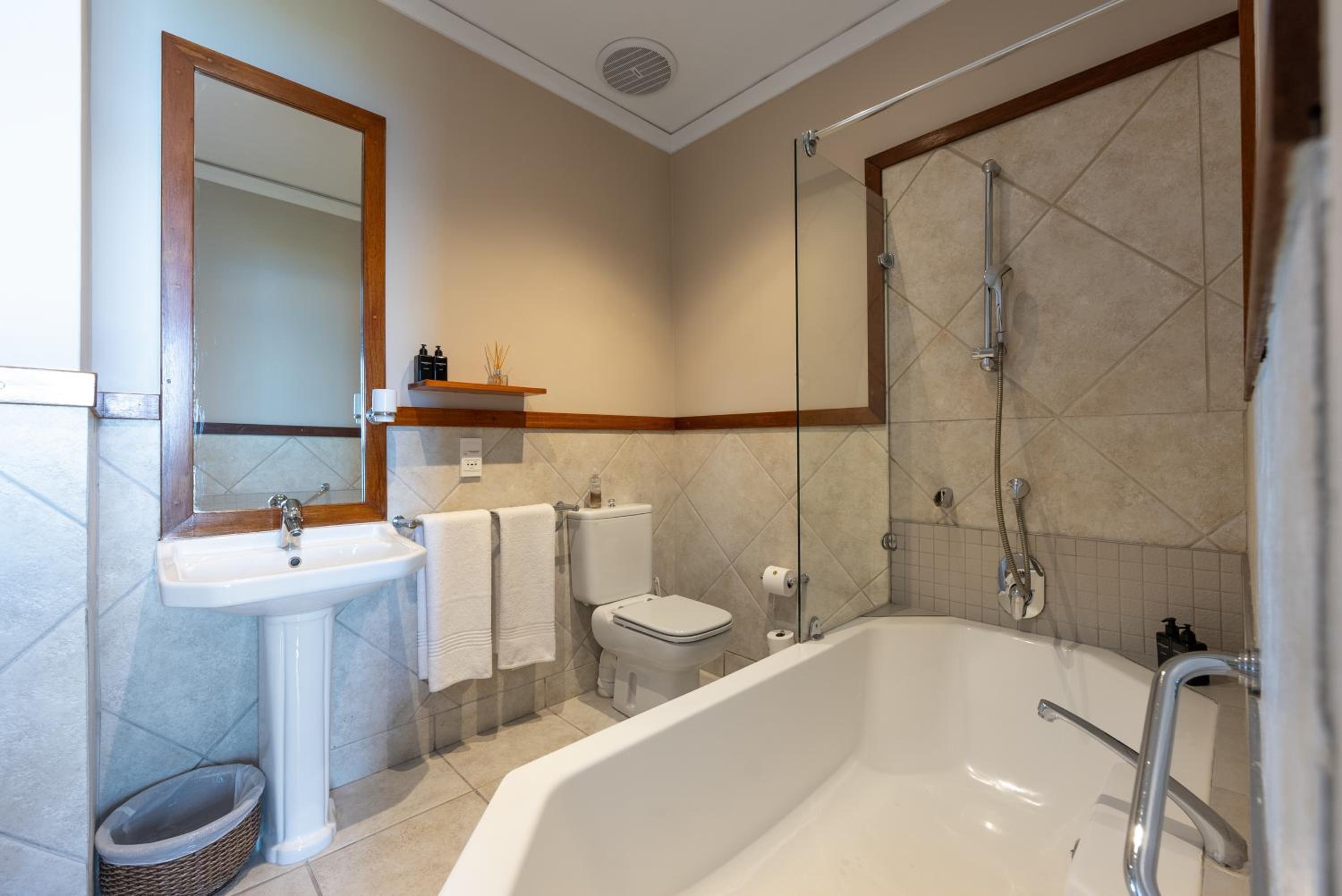The Cape Bali Luxury Villa with Ocean Views in Camps Bay