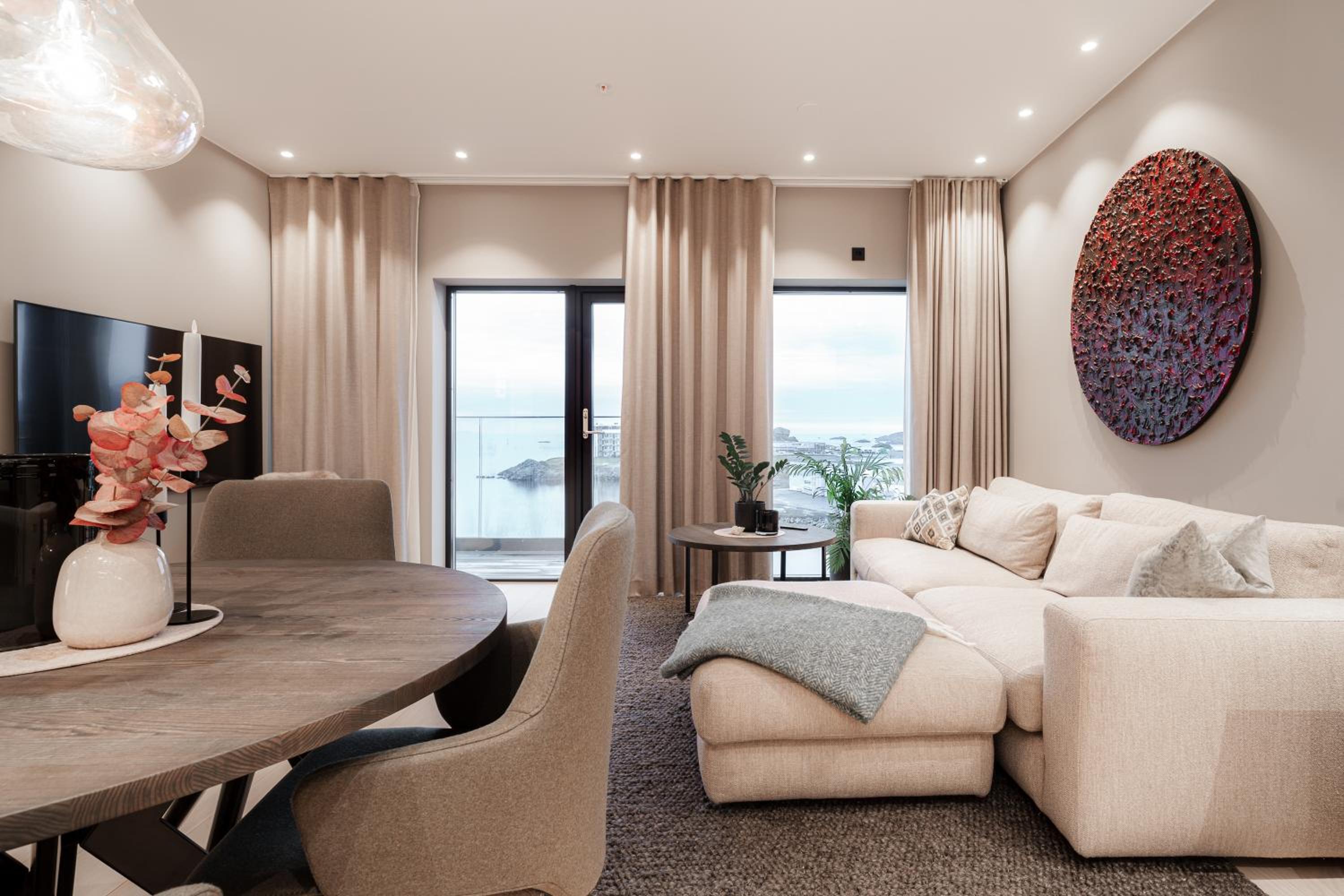 Luxury penthouse apt with amazing views view 4