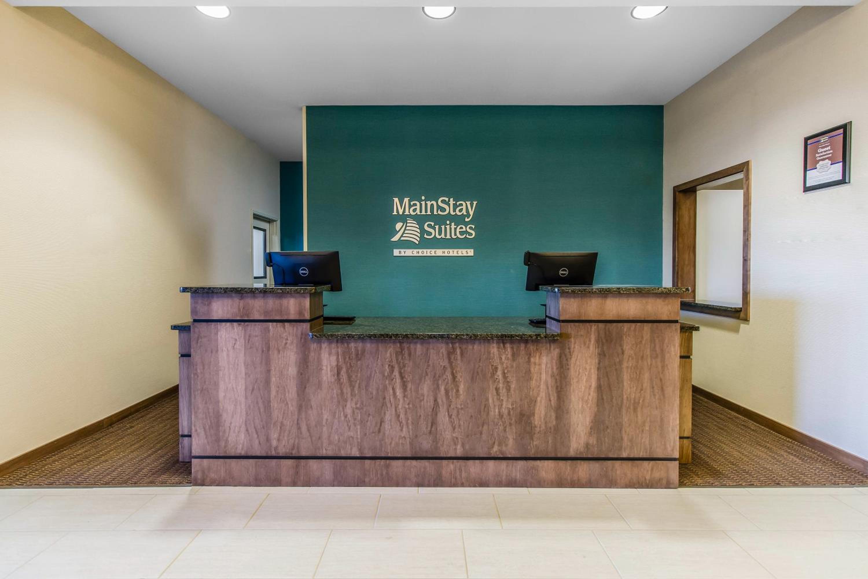 MainStay Suites Watford City - Event Center
