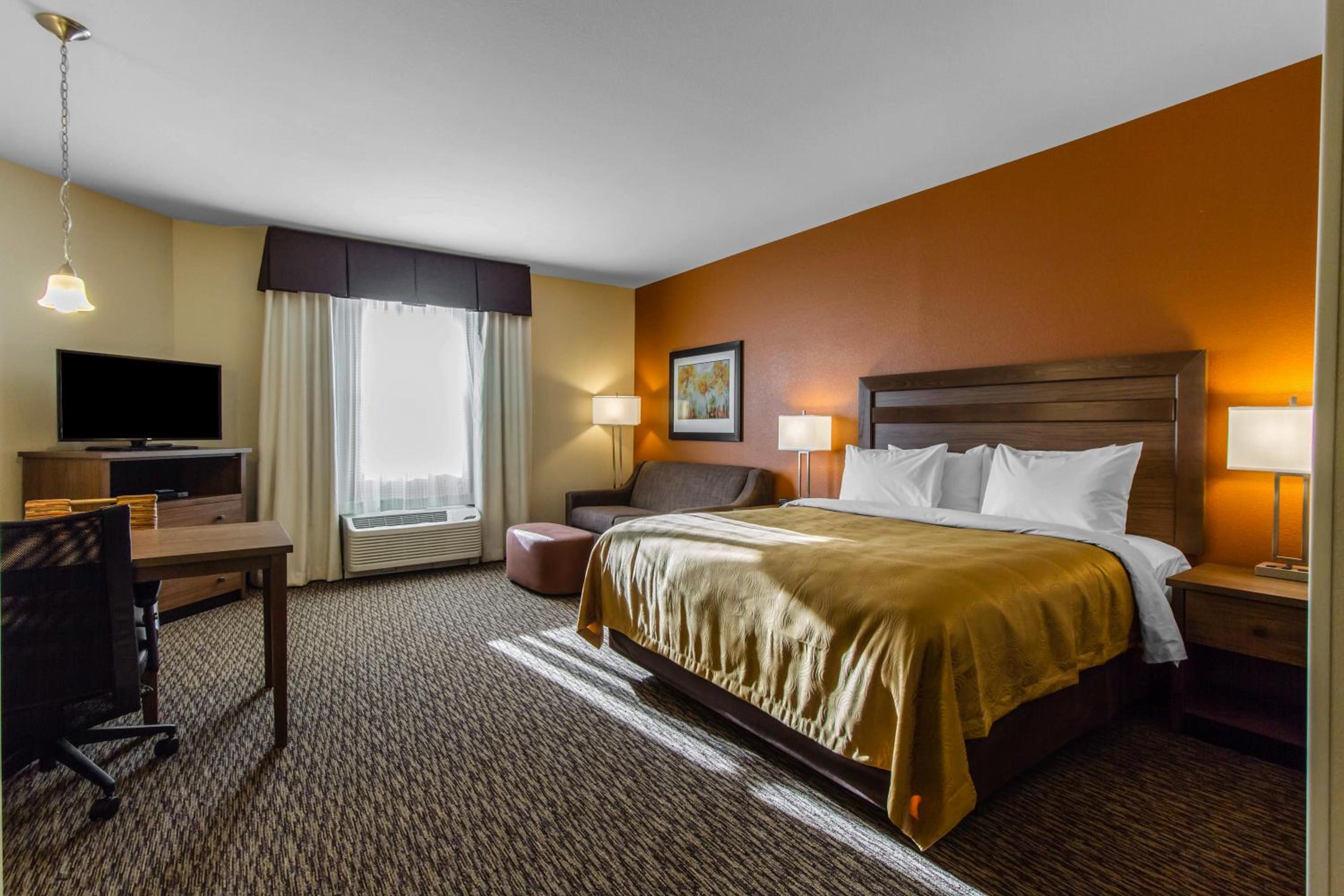 MainStay Suites Watford City - Event Center