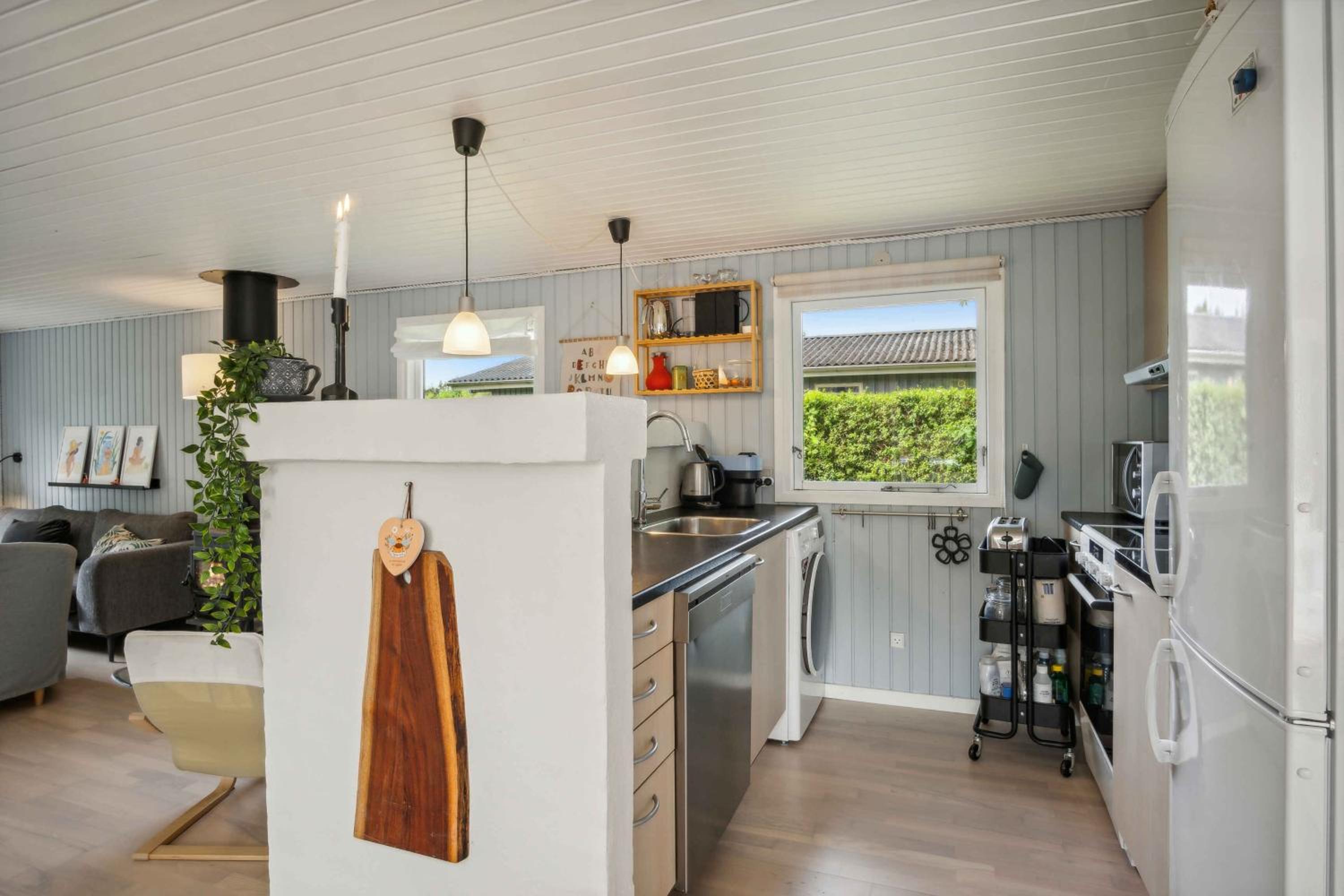 Lovely Cottage In Pøt Strandby