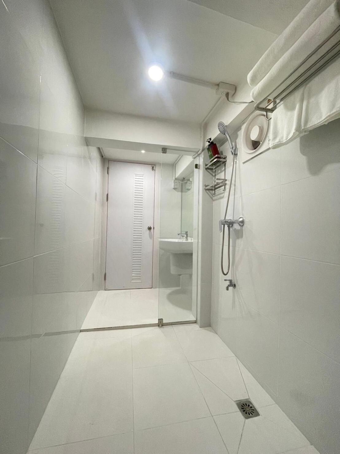 Sleep Walker Poshtel
