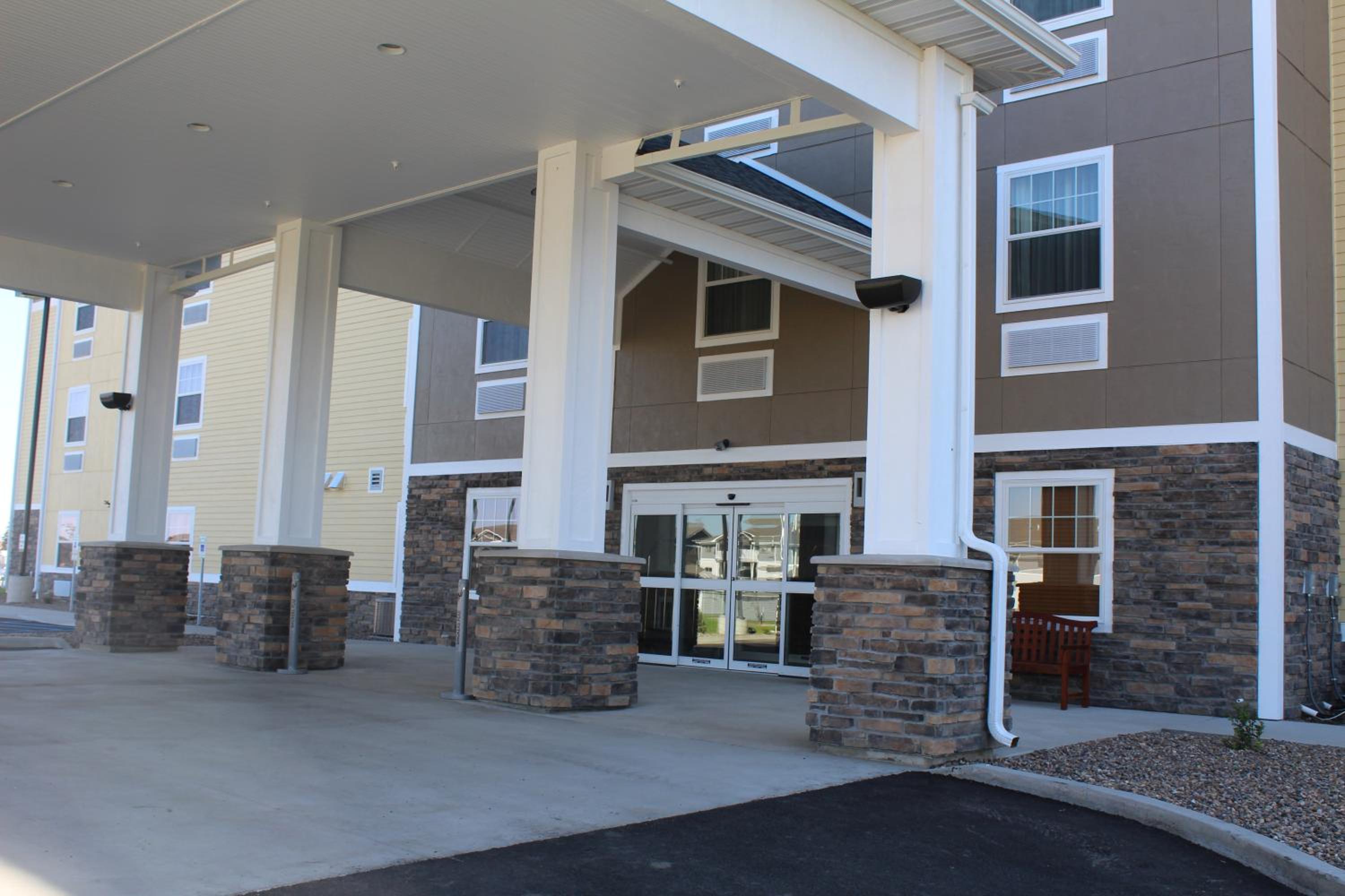 MainStay Suites Watford City - Event Center