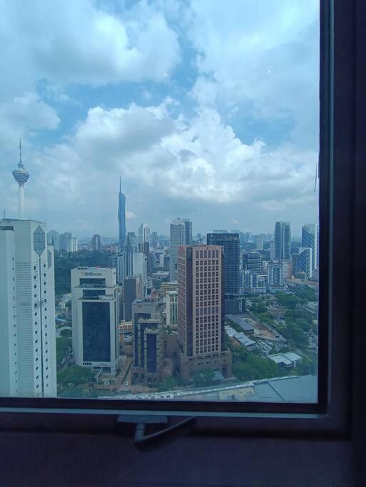 COL 30A Super Balcony KLCC KL Tower View
