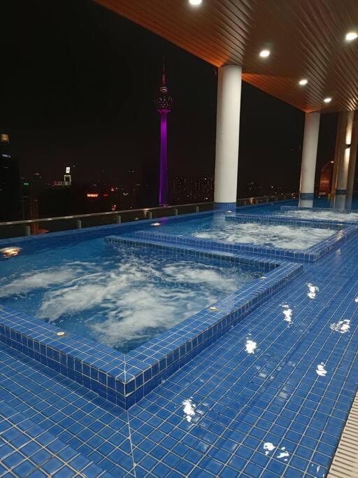 COL 30A Super Balcony KLCC KL Tower View