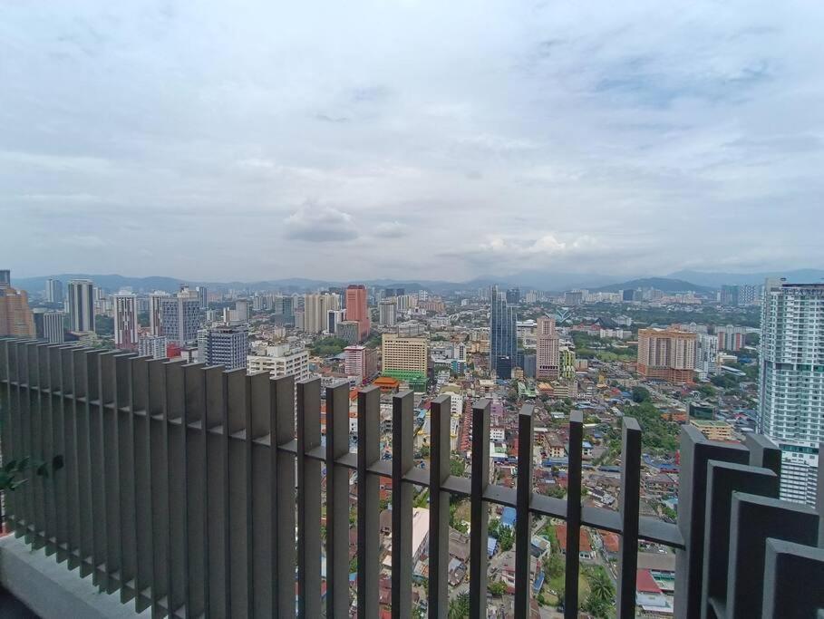 COL 31A 1Bedroom Balcony Infinity Pool KLCC View