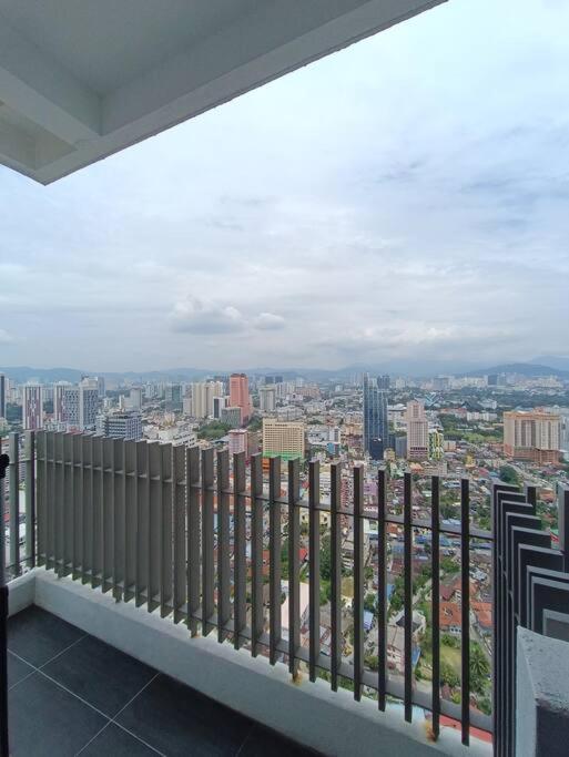 COL 31A 1Bedroom Balcony Infinity Pool KLCC View