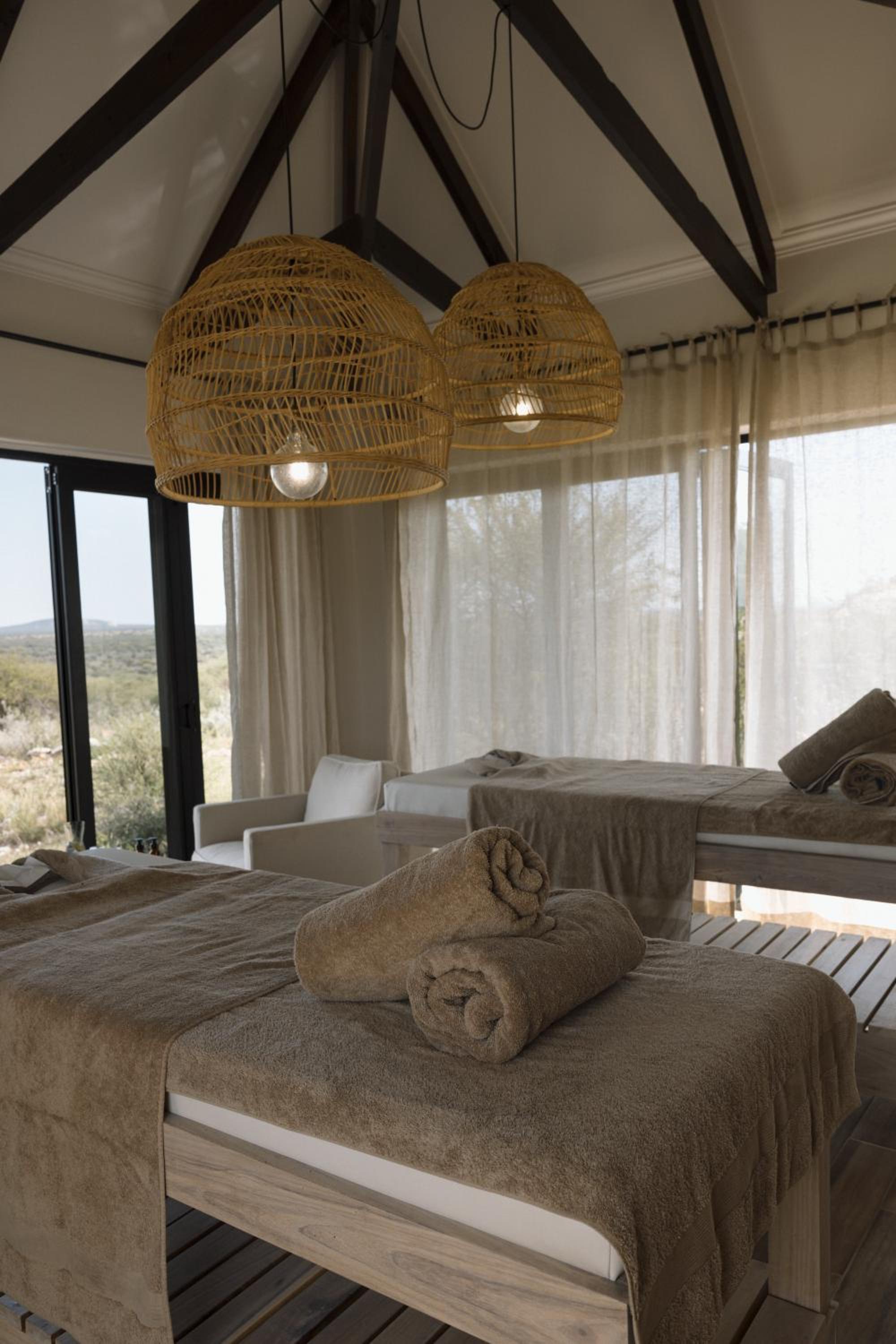 Otjiwa Mountain Lodge