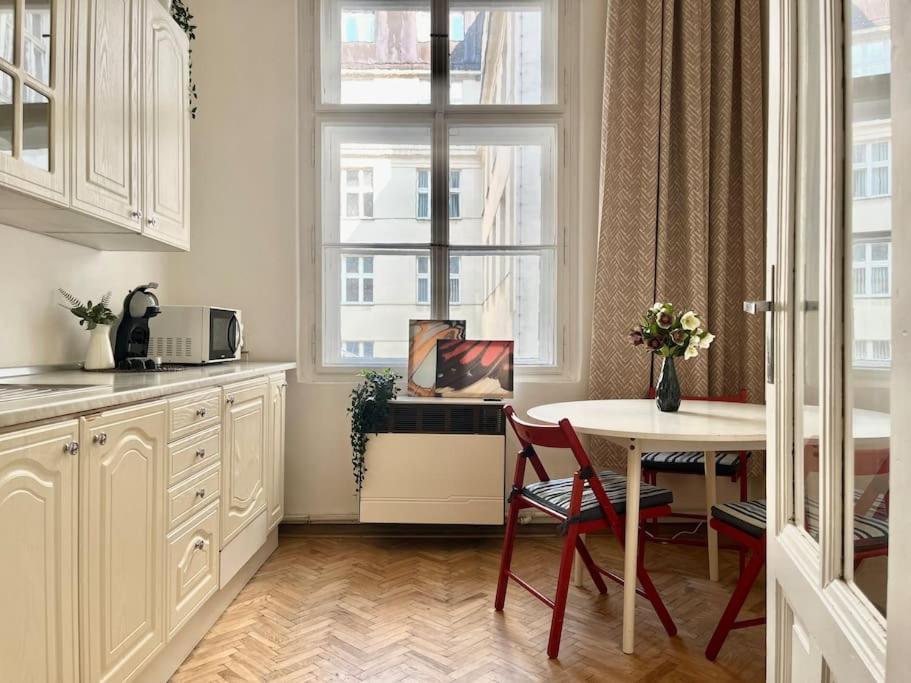 Wenceslas - Prague Apartment