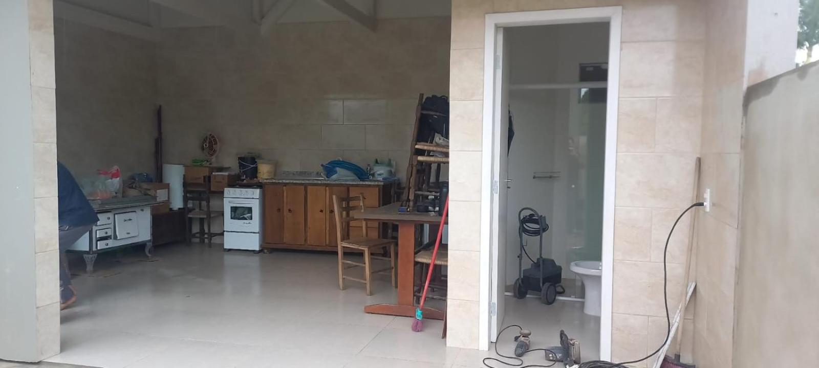 Casa com piscina A 250 METROS DA PRAIA de Canto Grande BOMBINHAS