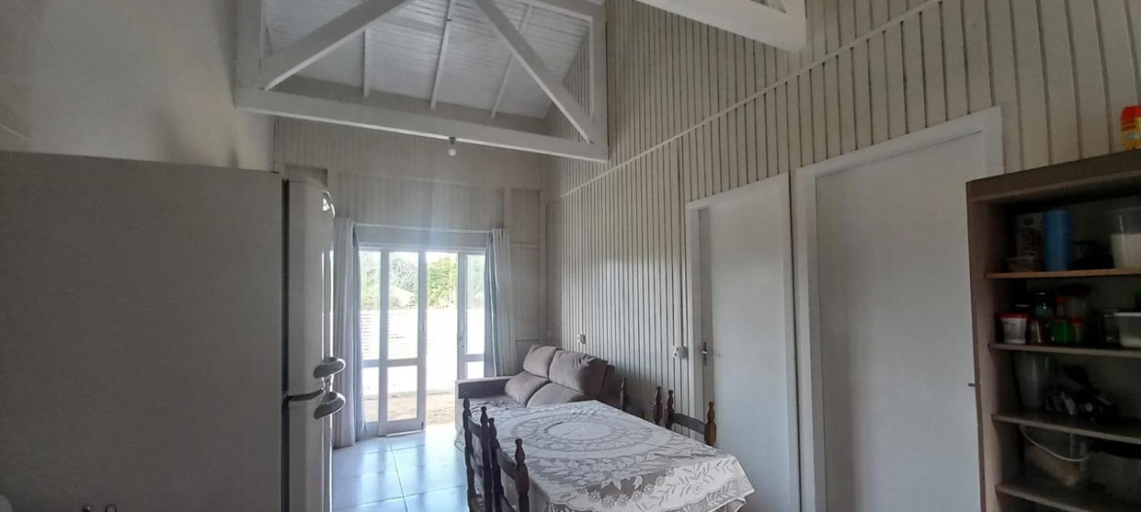 Casa com piscina A 250 METROS DA PRAIA de Canto Grande BOMBINHAS