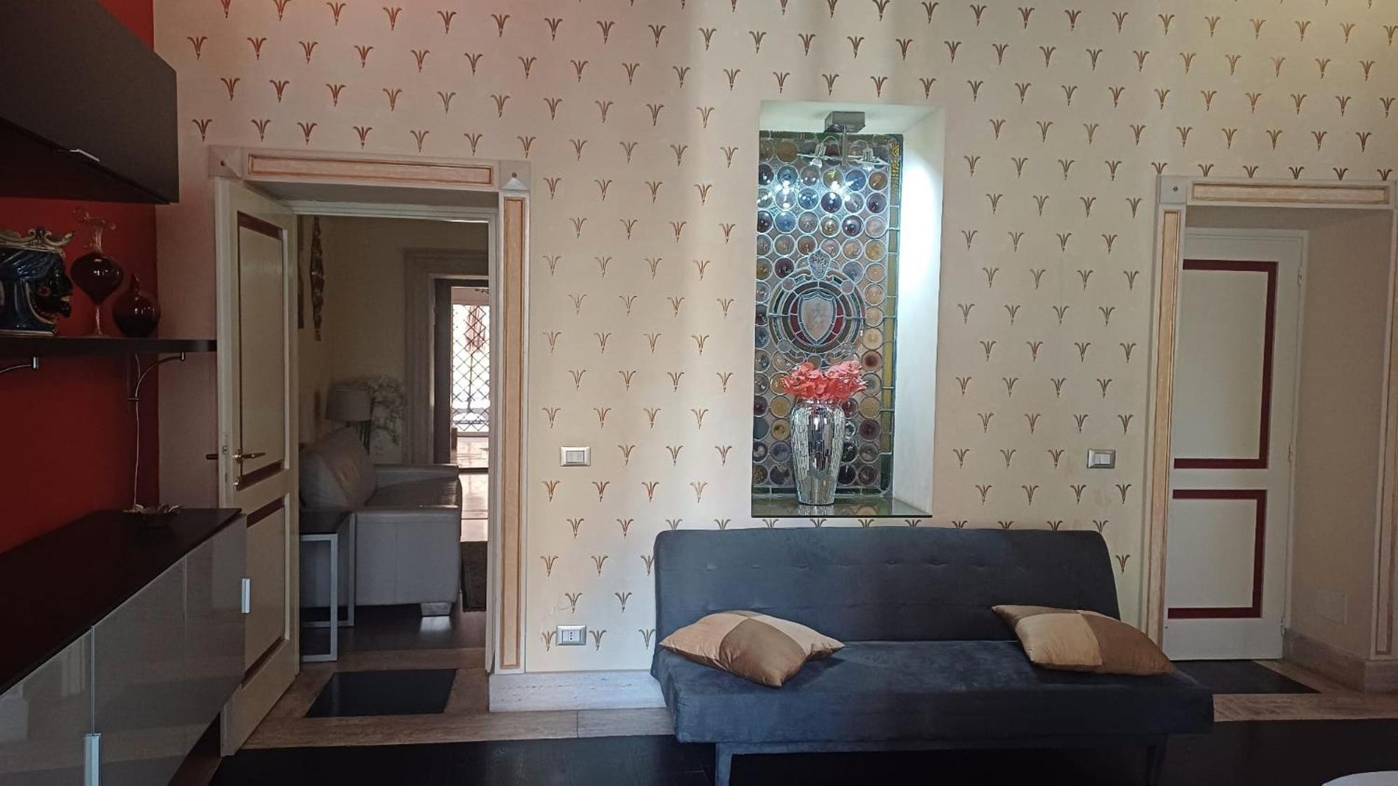 NSM 71VIADELCORSO Luxury Home