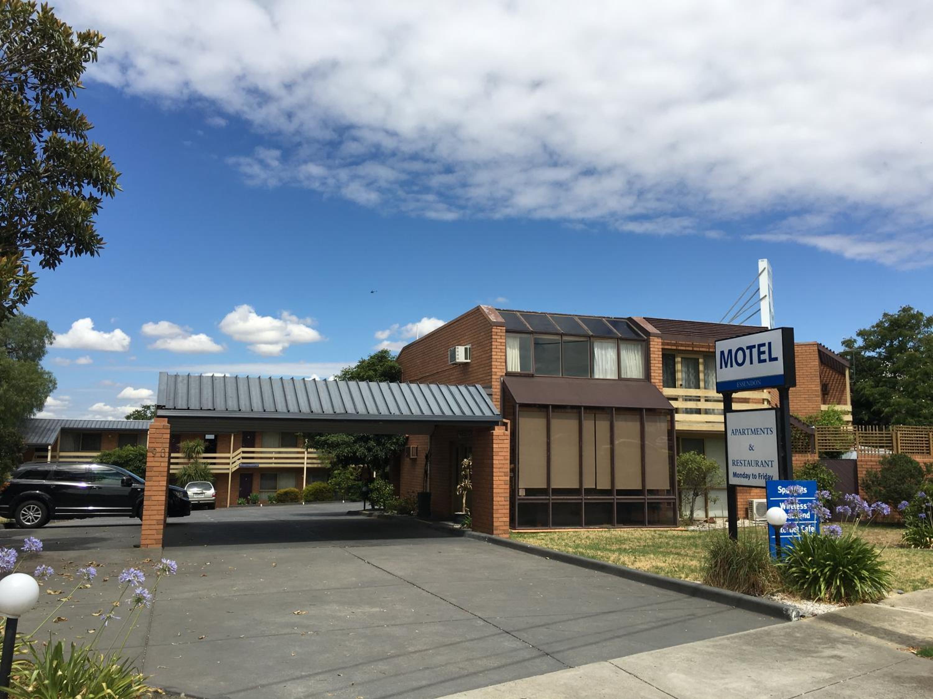 Essendon Motel - Image 1