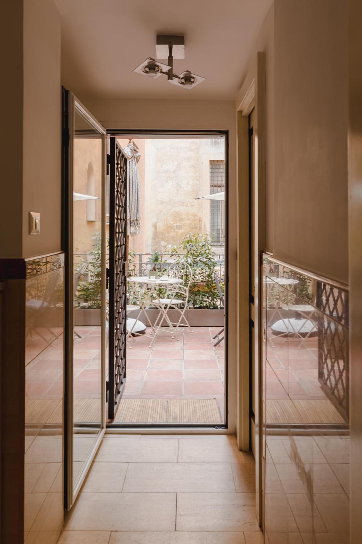 NSM 71VIADELCORSO Luxury Home