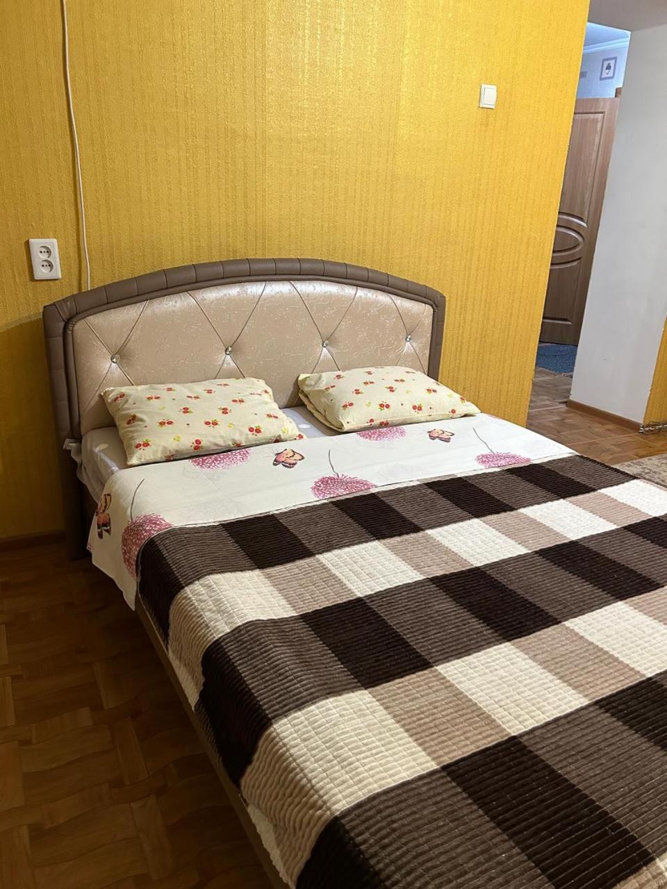 Economy - class apartment view 5