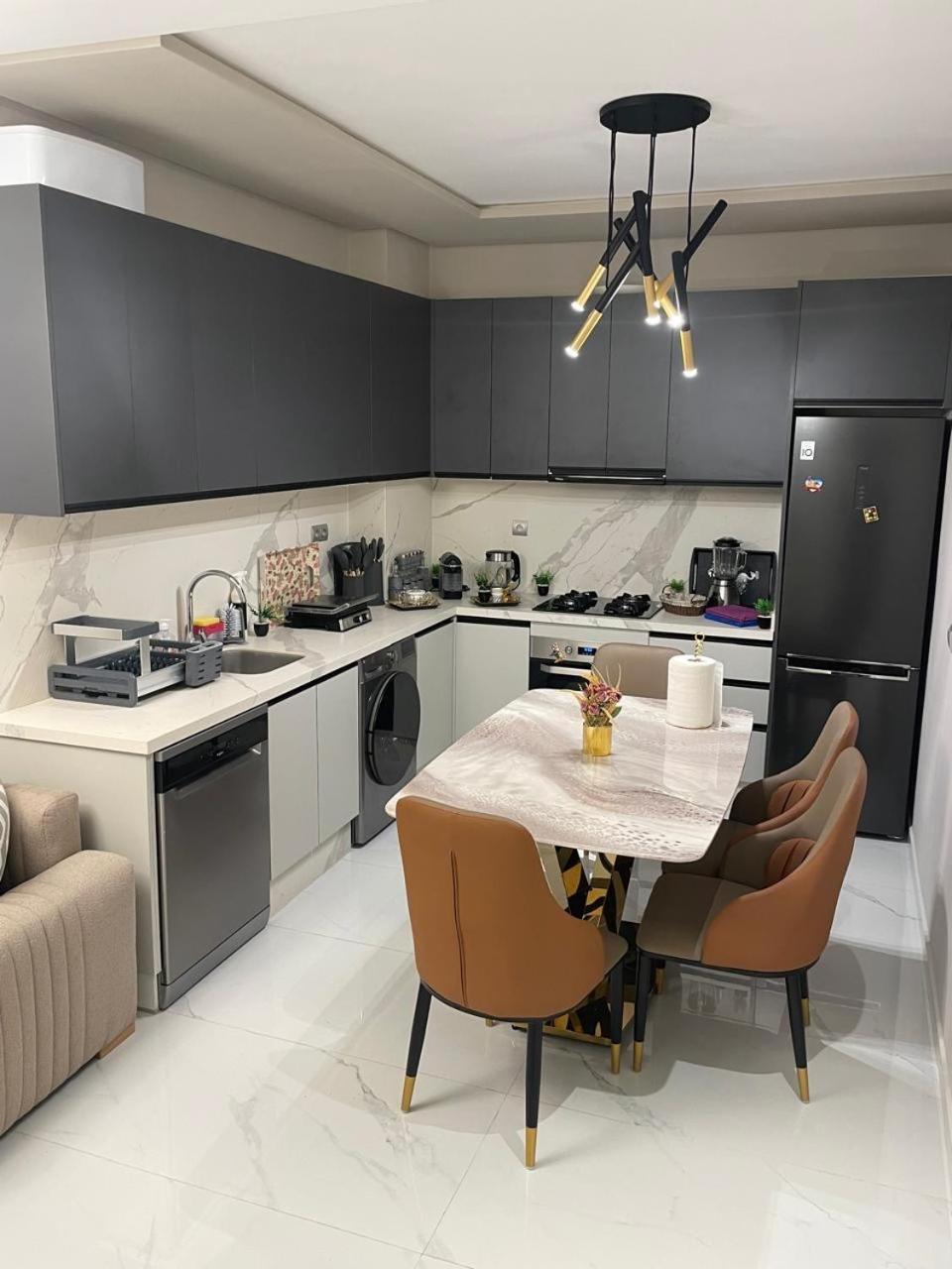 LA SUITe view 5