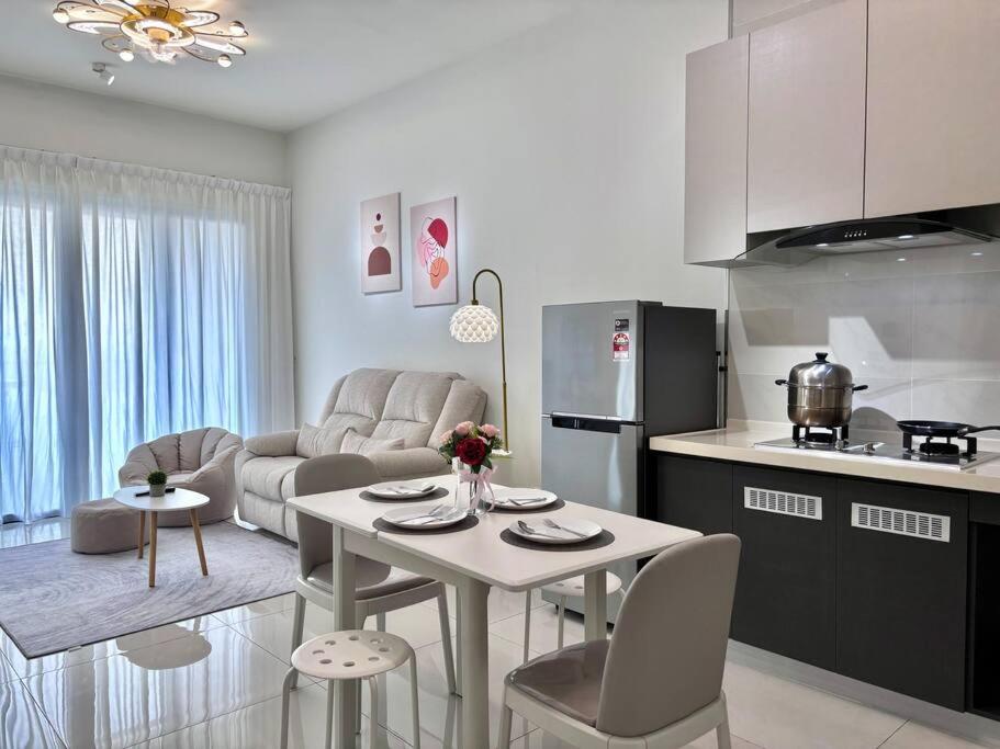 Dangabay CozySeaview 2Bed 3-4Pax AcessMall