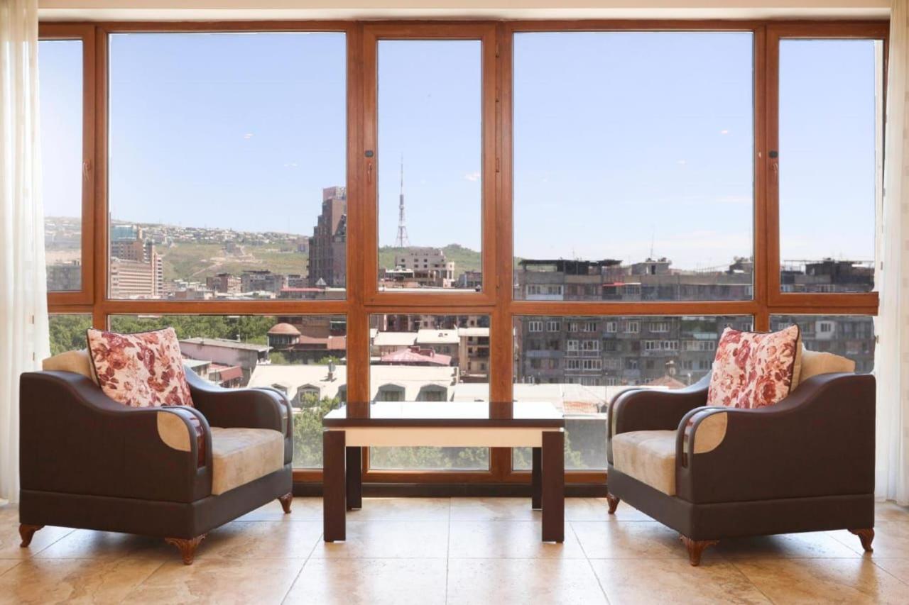 2 Bedroom Large apartment with Great view