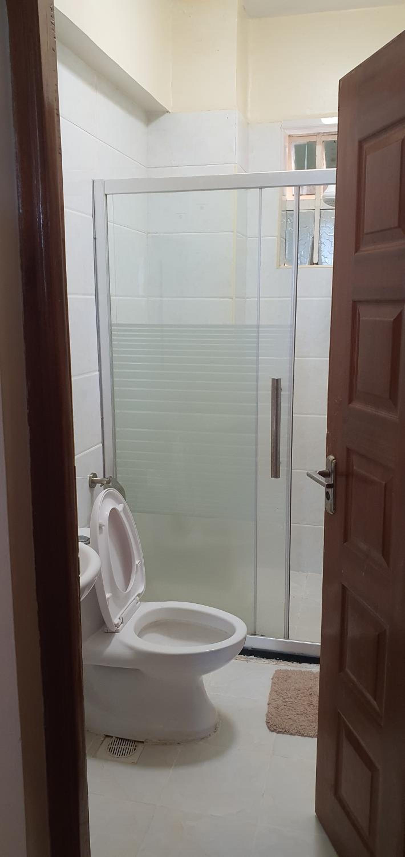Rosslyn Hill One Bedroom Apartment view 2