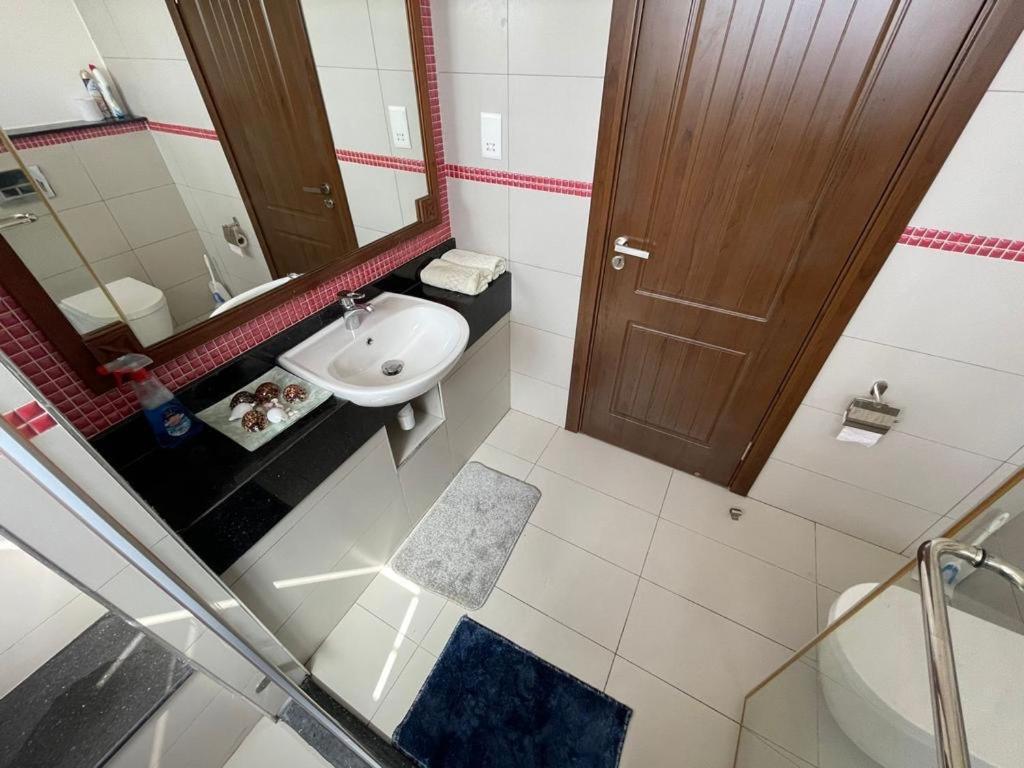 Royal homes view 3