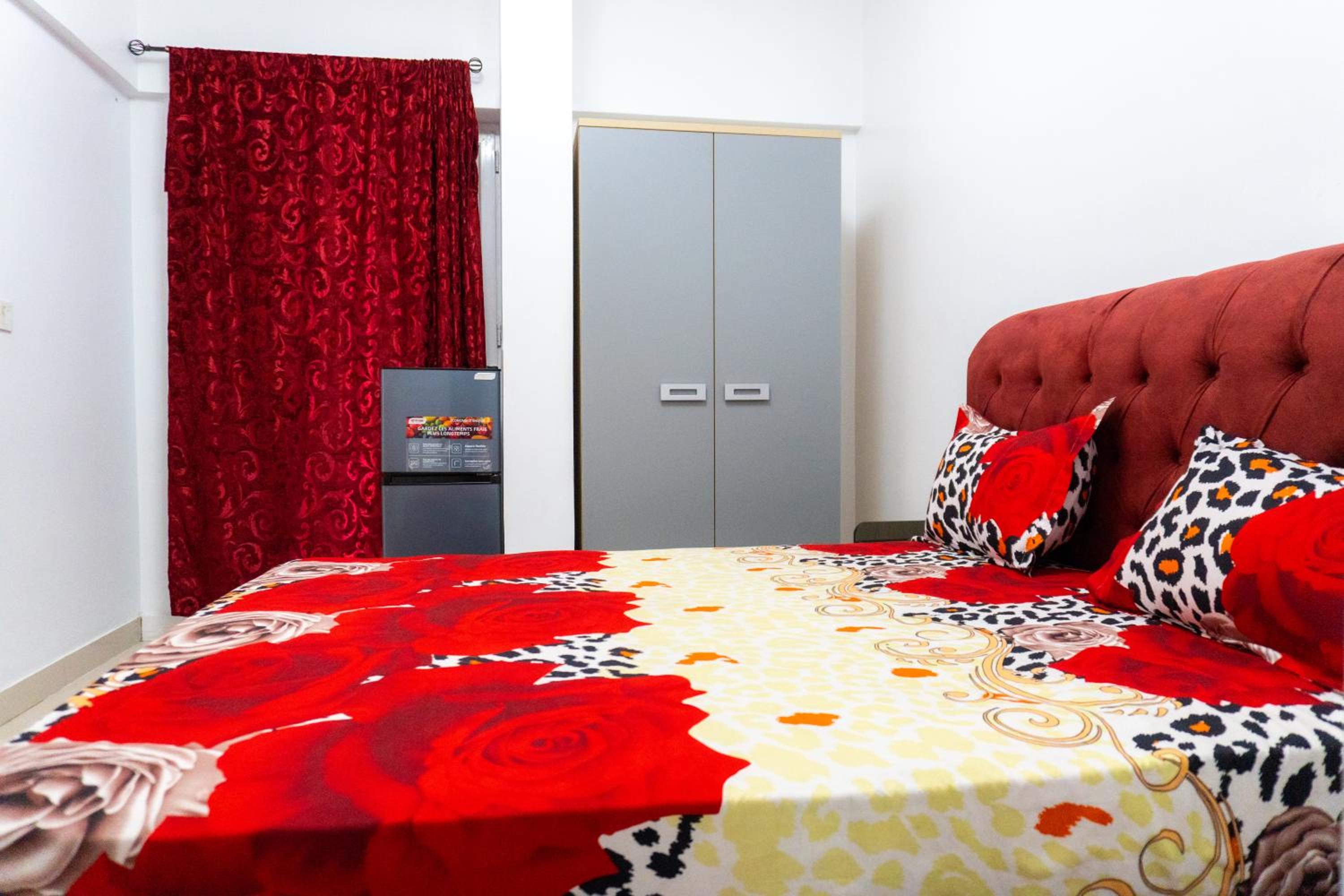 Chambres meublées Avenue Cheikh Anta Diop