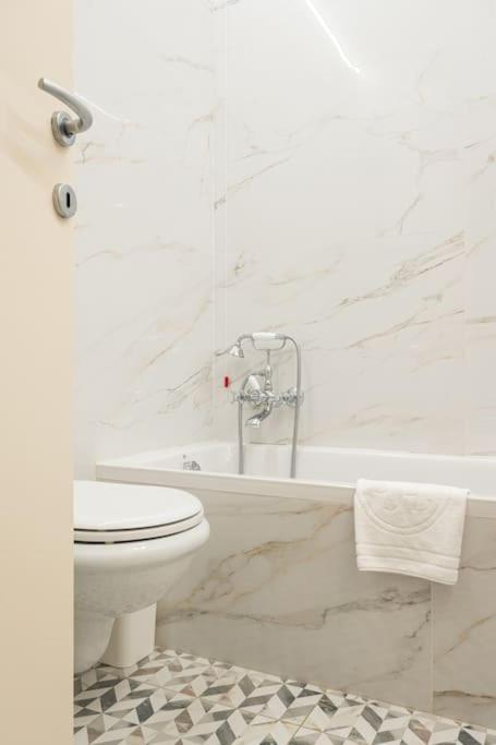 Spacious One bedroom Moscova - Mirable PM