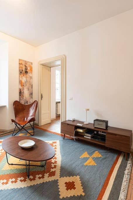 Spacious One bedroom Moscova - Mirable PM