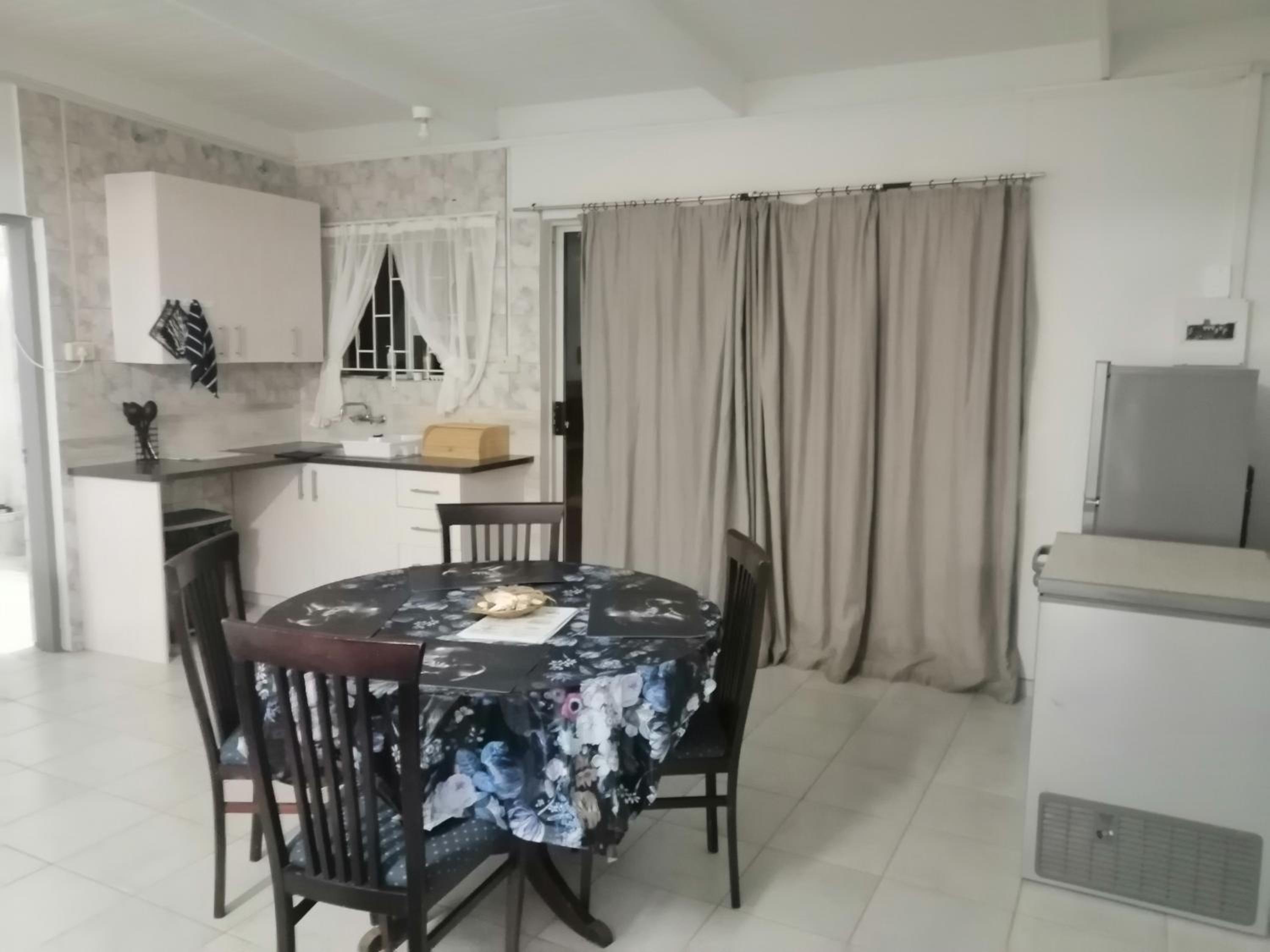 Steenbras Self-catering Accommodation view 4