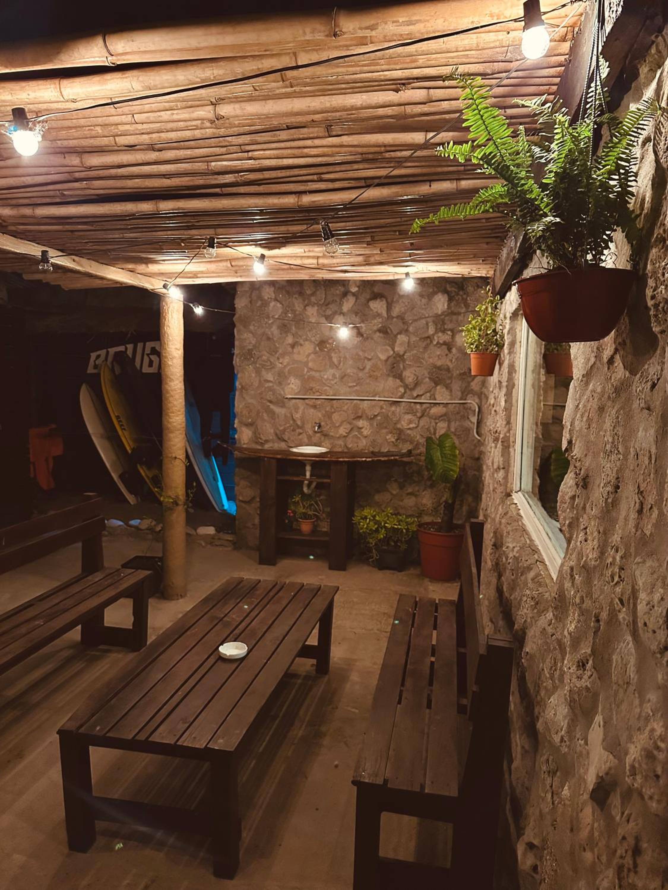 Gozándola Hostel Surfero - Image 1