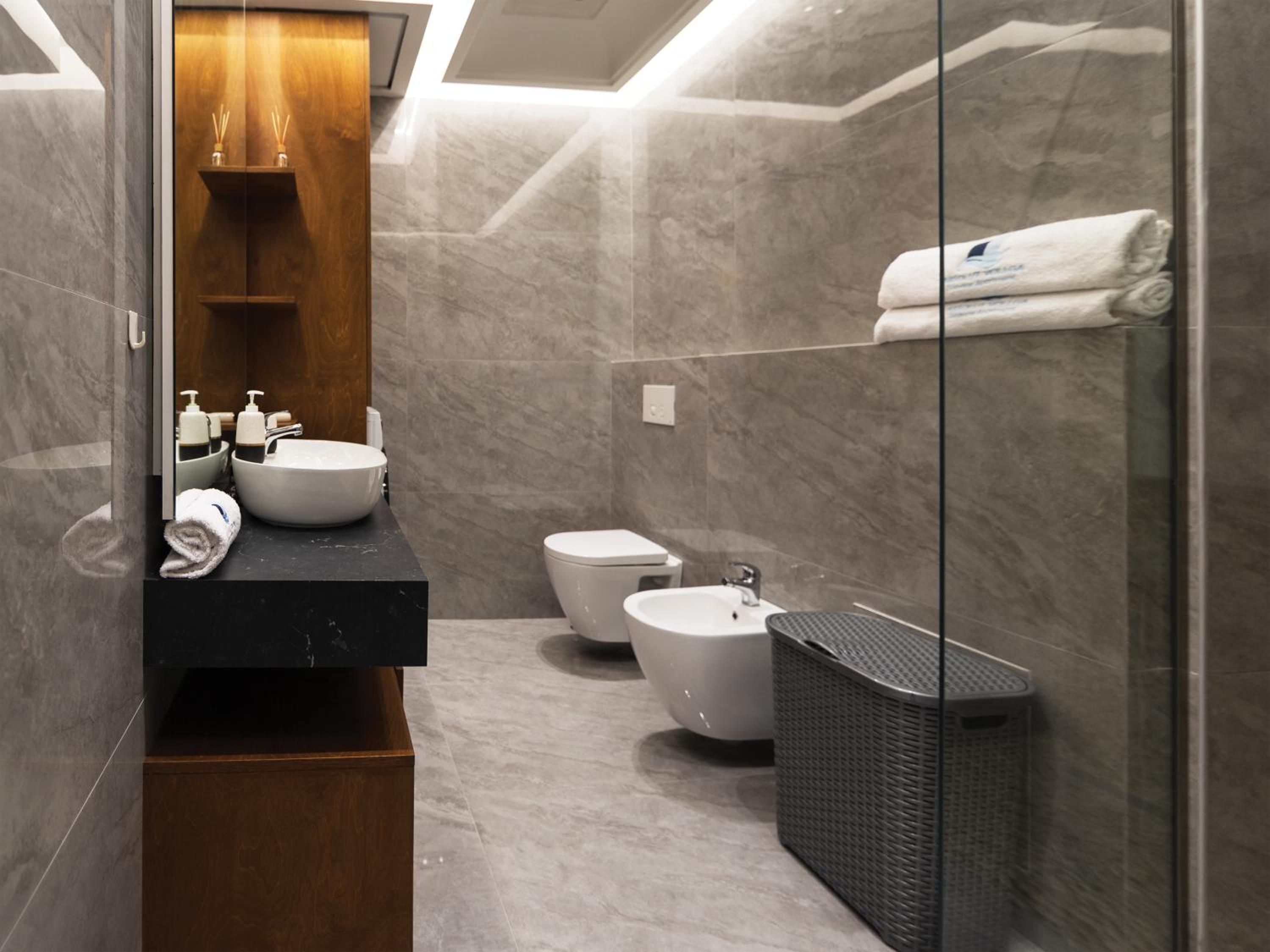 Luxury CityView Apartment