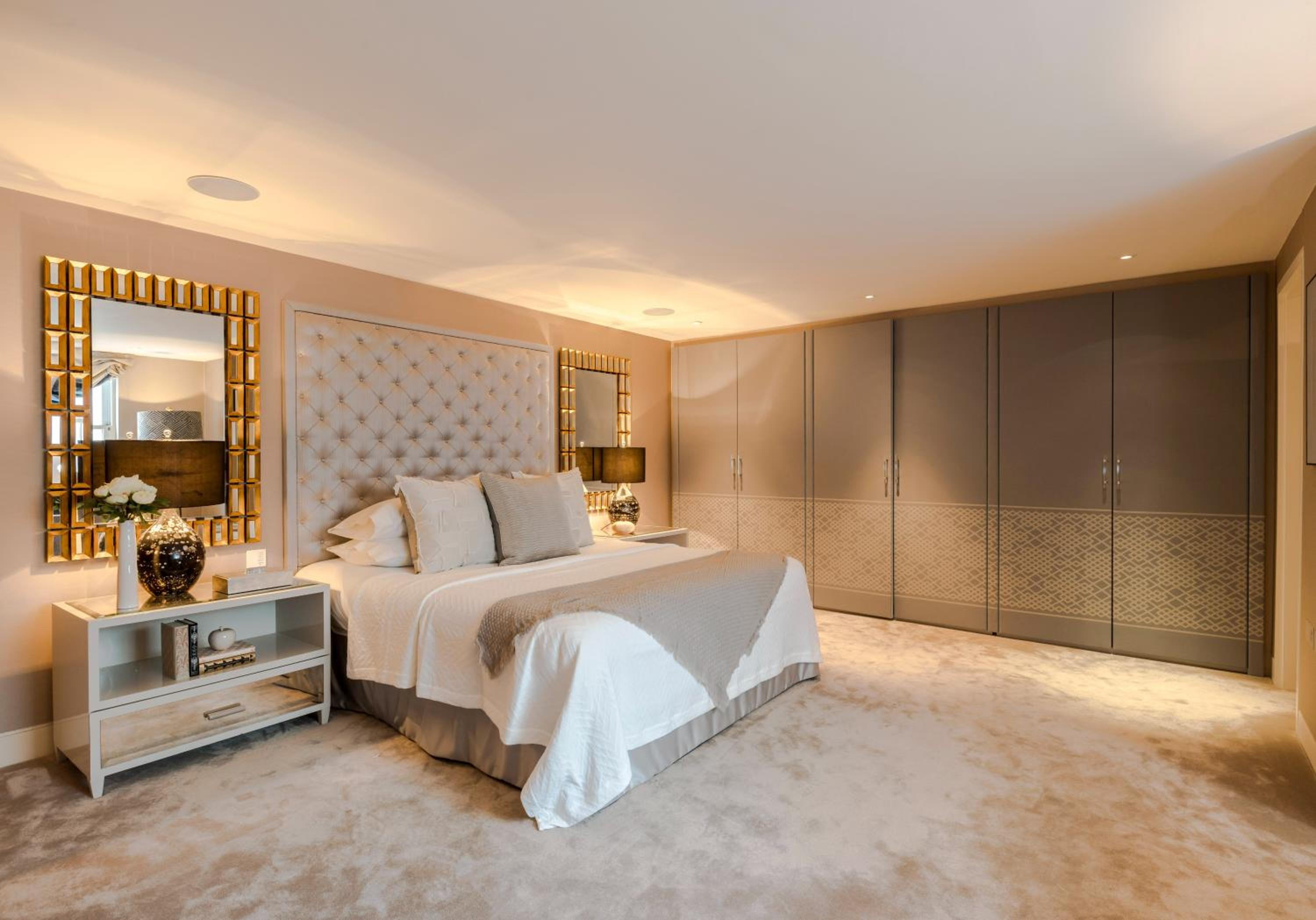 Beautiful 3 bedroom by Hyde Park