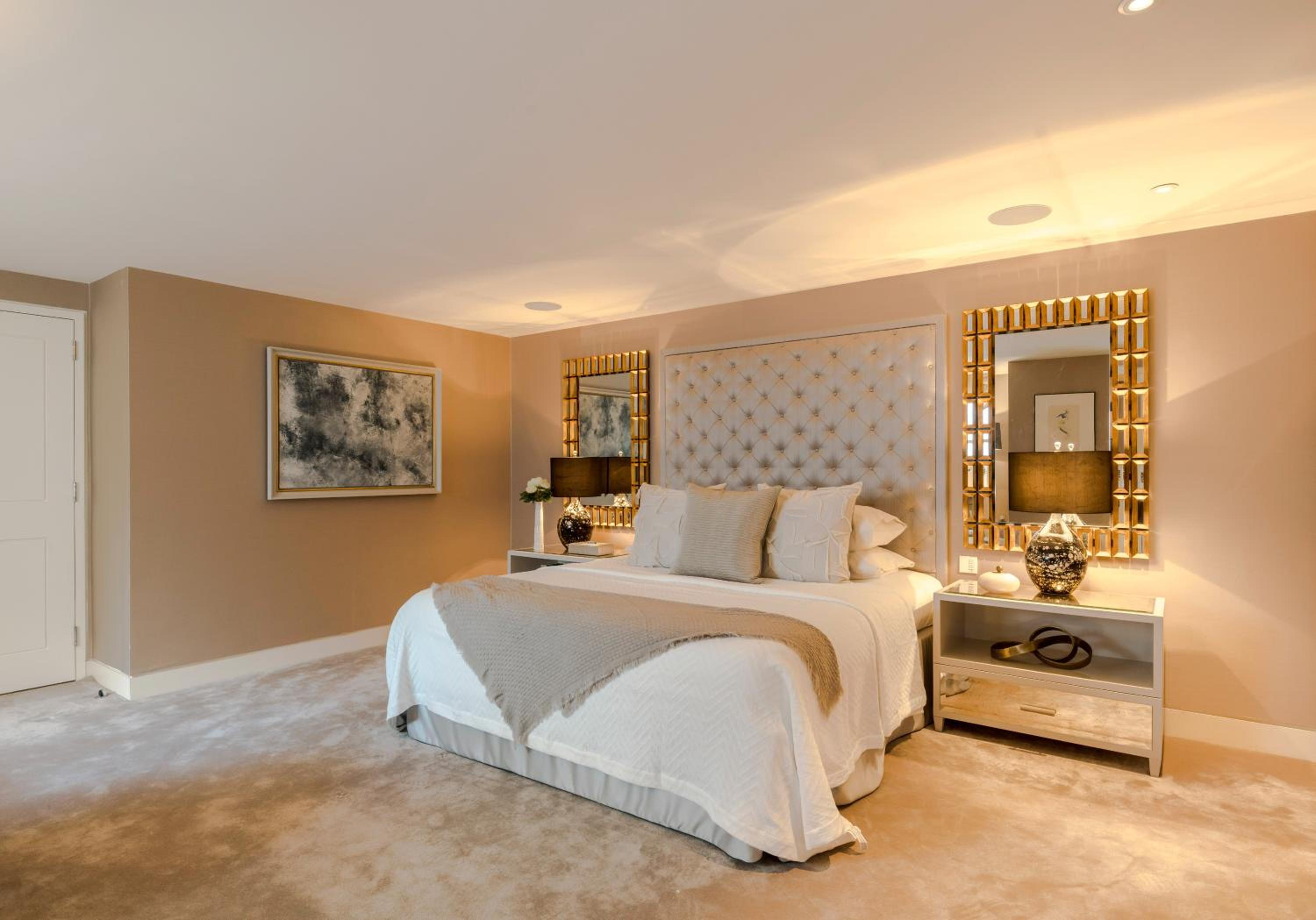 Beautiful 3 bedroom by Hyde Park