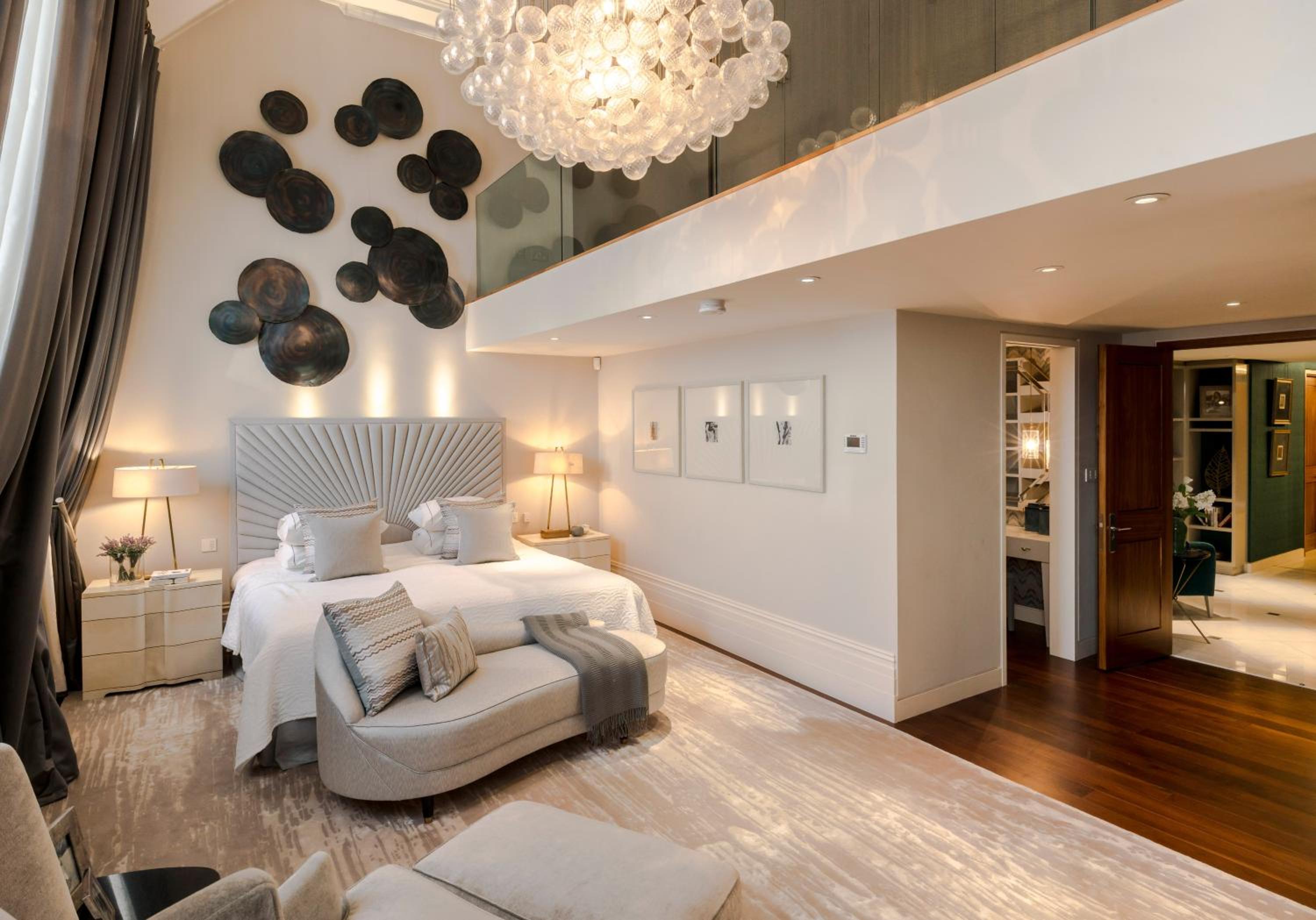 Beautiful 3 bedroom by Hyde Park
