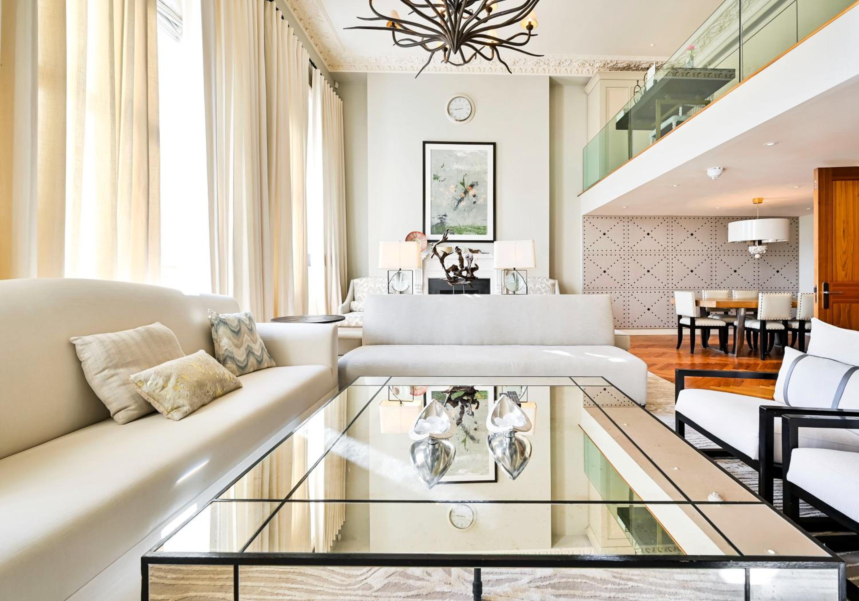 Beautiful 3 bedroom by Hyde Park