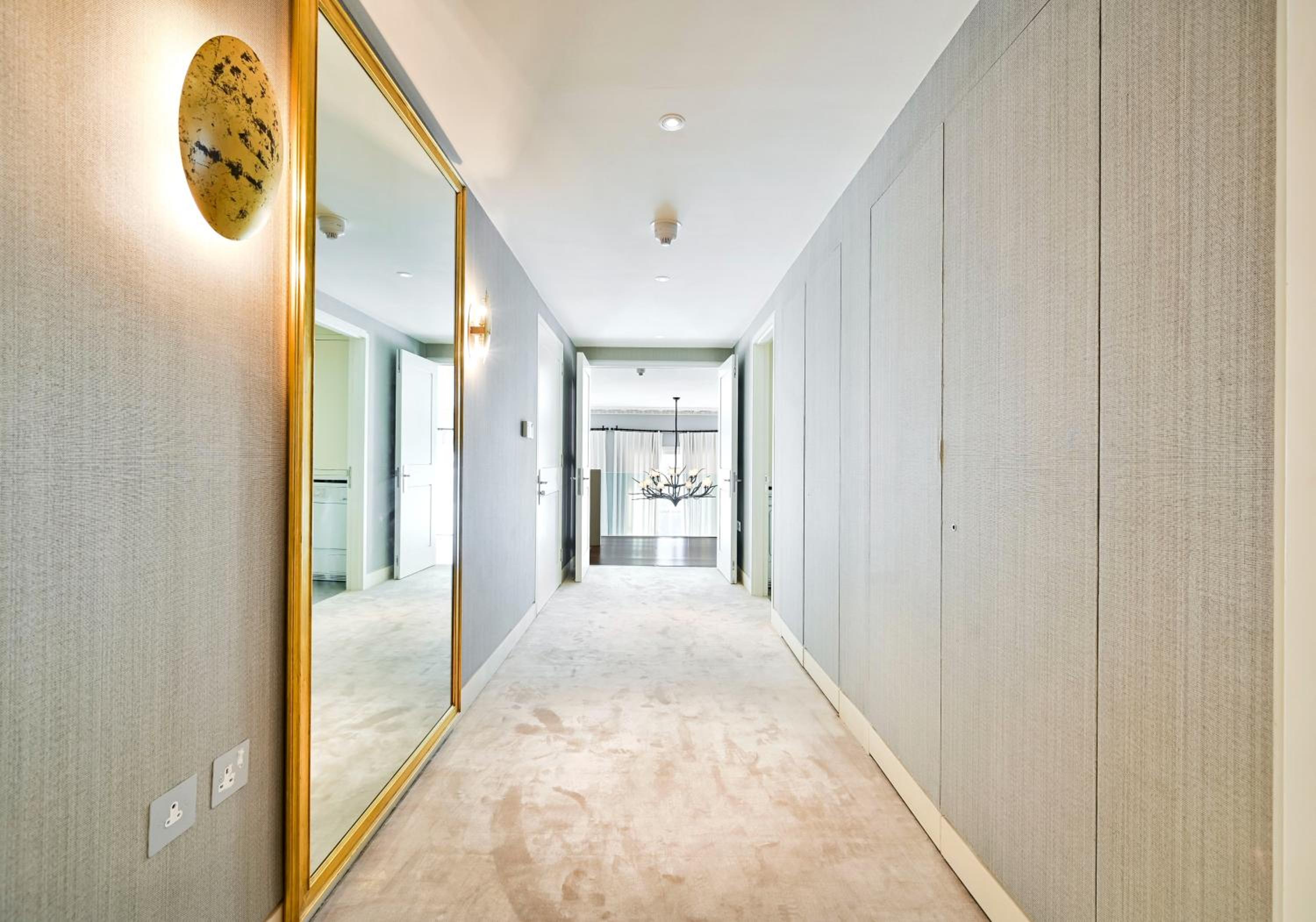 Beautiful 3 bedroom by Hyde Park