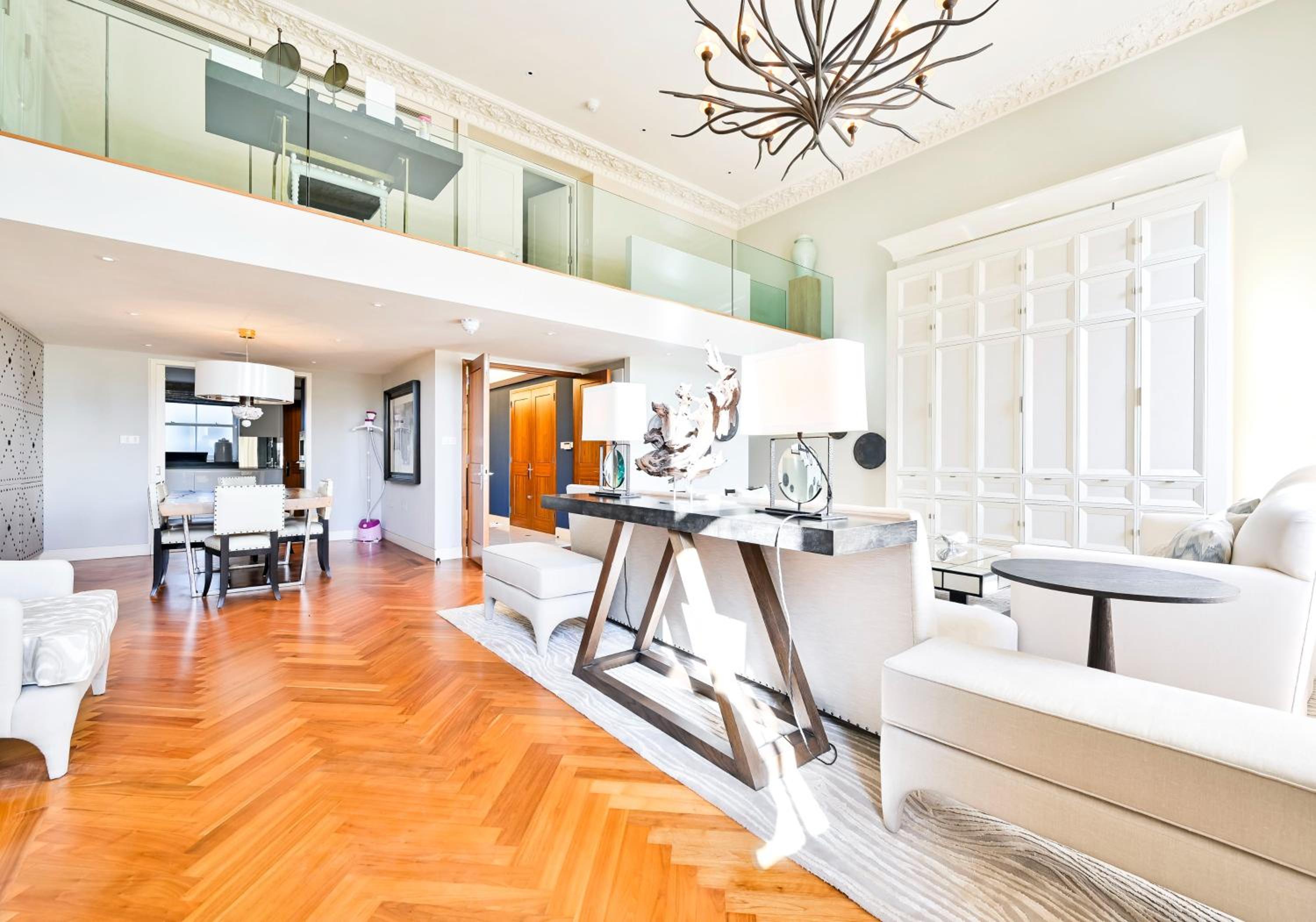 Beautiful 3 bedroom by Hyde Park
