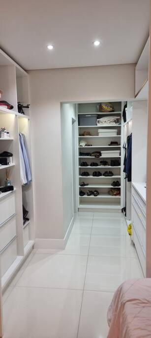 Apartamento completo em Jurerê