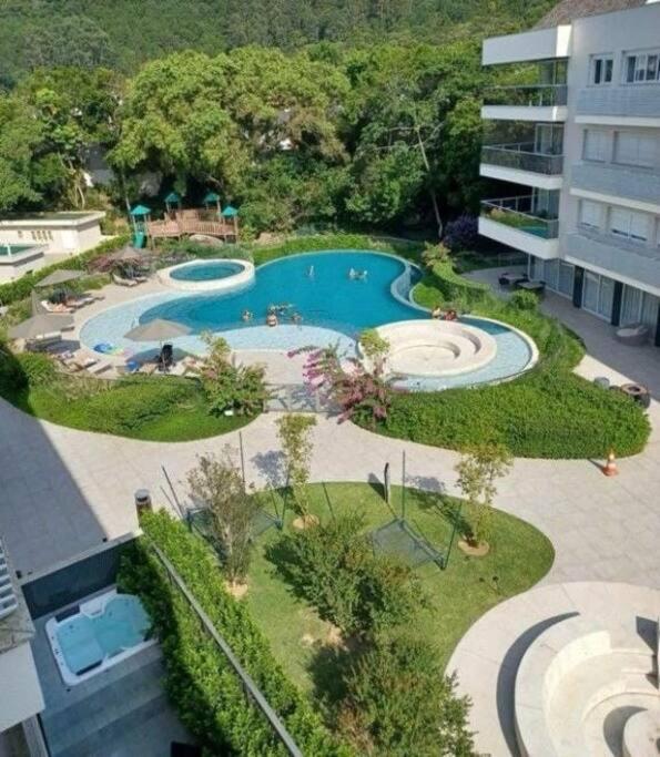 Apartamento completo em Jurerê