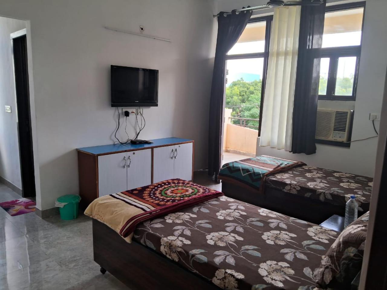 Shankar Pg and Guest House